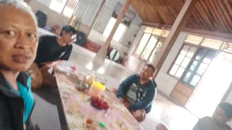 Rapat Rapet