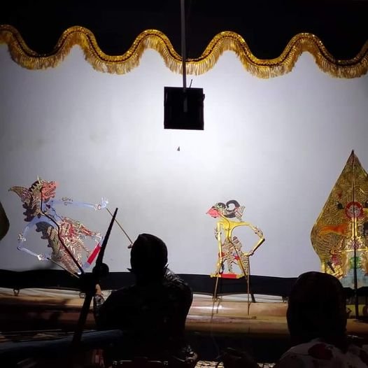 Wayang Kulit Wajib